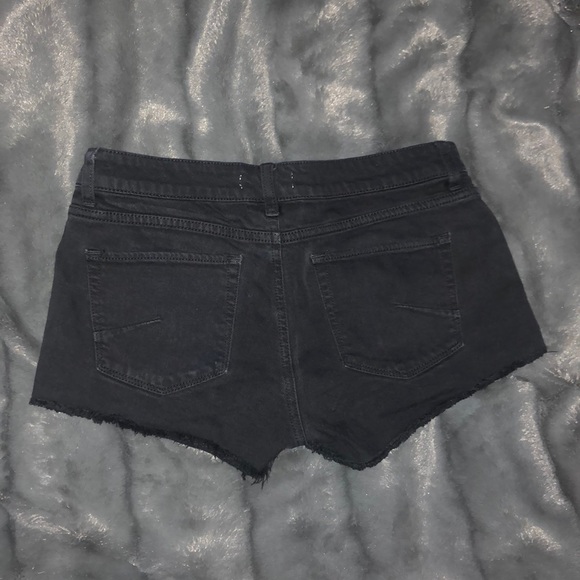 Talula Denim Shorts - Picture 2 of 3
